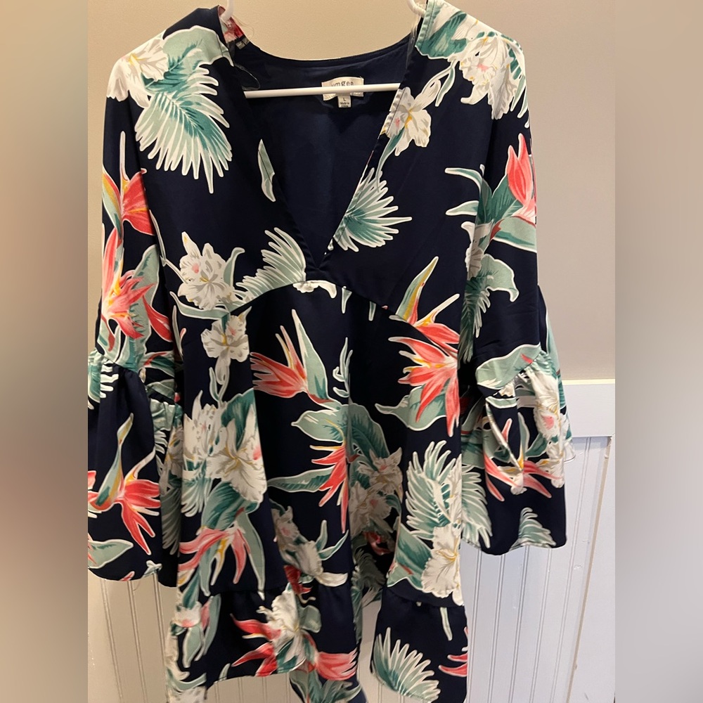 Umgee Tropical Print Top, Size L